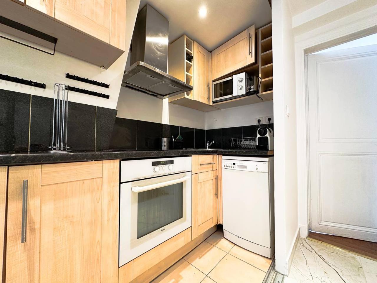 Apartment Colisee Paris Exterior photo